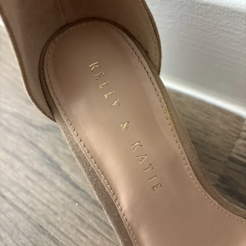Kelly & Katie Taupe Suede Open Square Toe Heel Size 7 - Picture 3 of 7